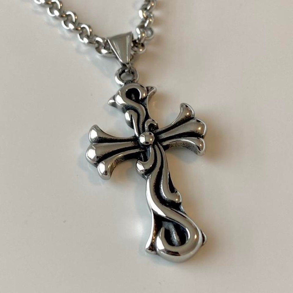 Stainless Steel Swirl Cross Pendant Necklace!